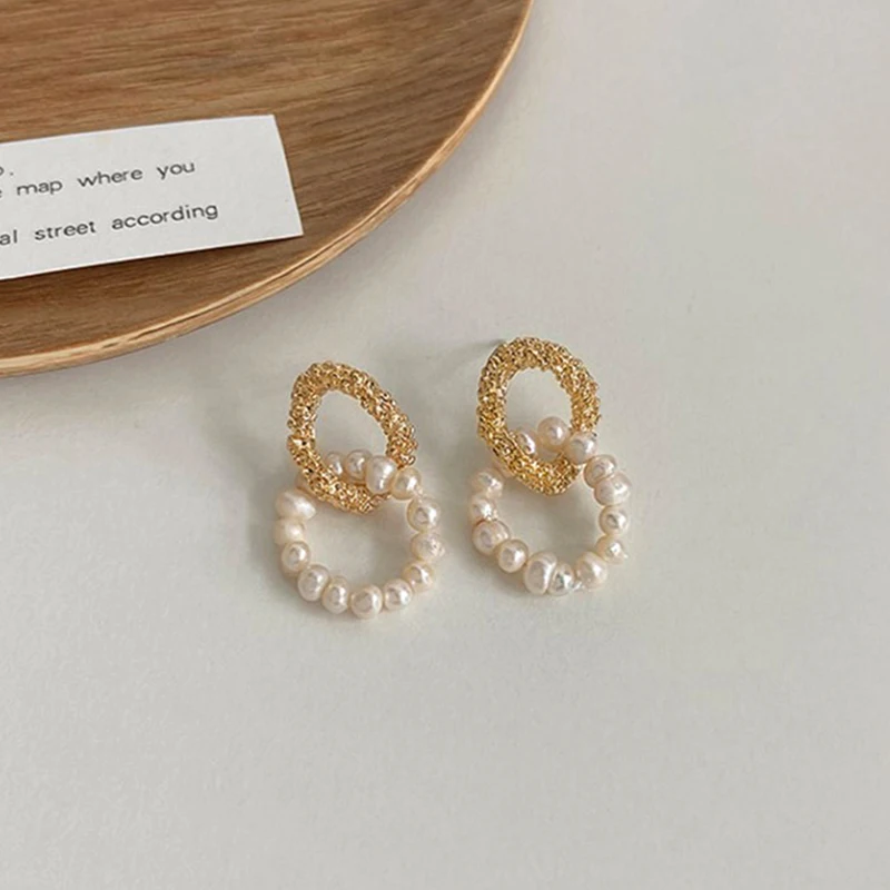 

Trendy Design Baroque Freshwater Pearl Round Shape Stud Earrings for Women Korean Pop Jewelry S925 Needle Anniversary Party Gift