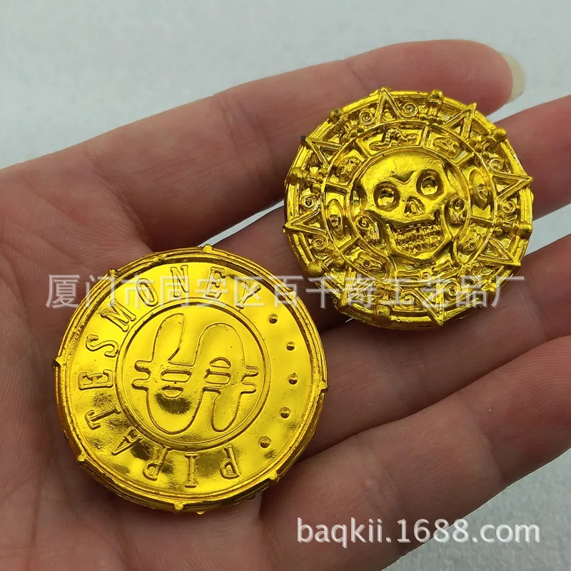 

Pirates of the Caribbean gold ancient Aztec plastic money pirates props currency decoration fake gold toys