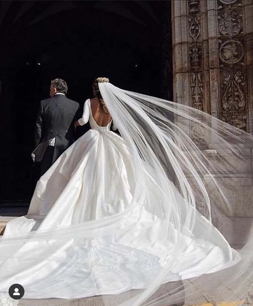 Классический дизайн Robe De Mariee с круглым вырезом полурукавом и открытой спиной