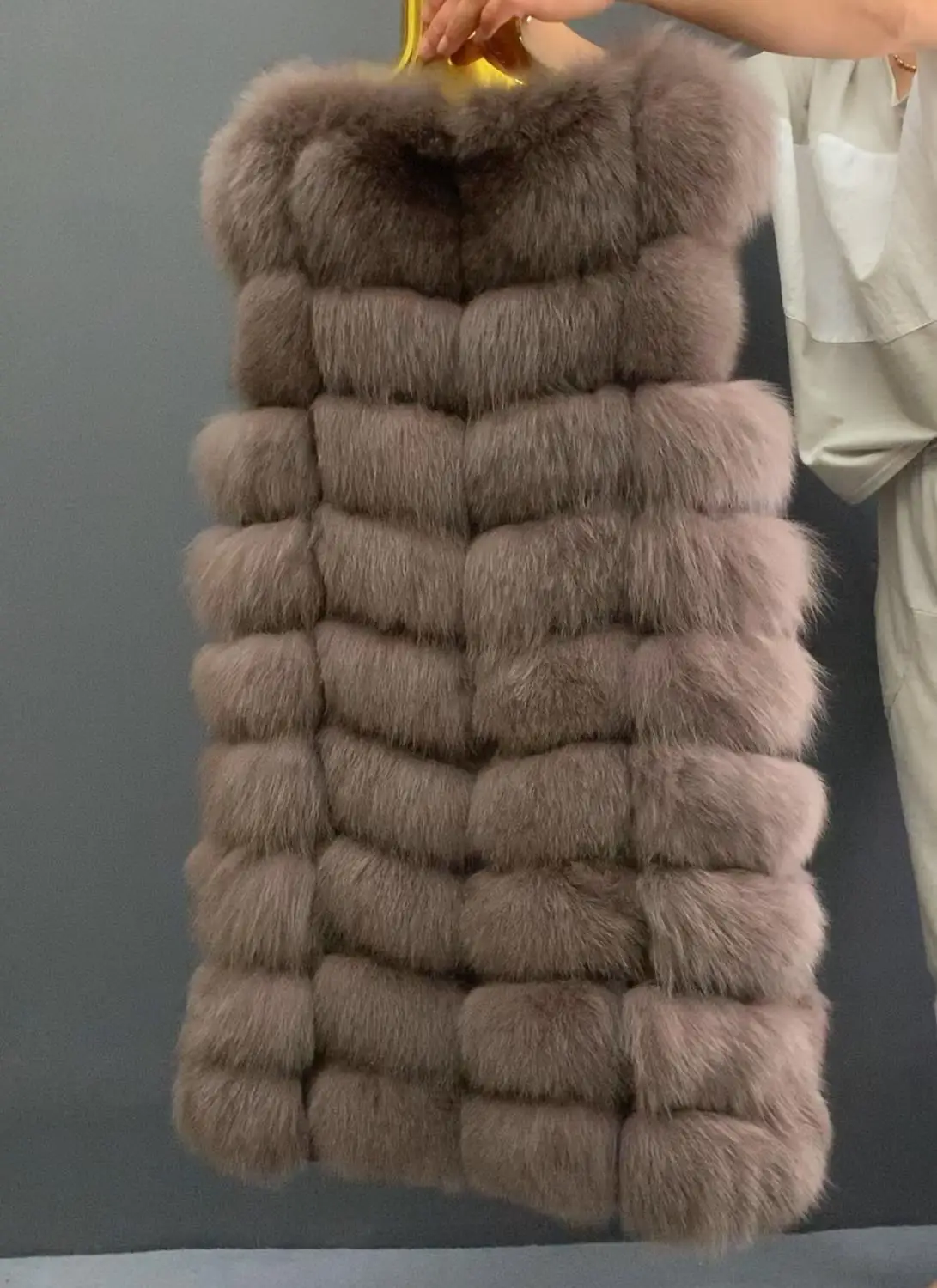 

2021 autumn and winter new real natural whole fur fox vest ladies long paragraph nine section nine paragraph fox vest