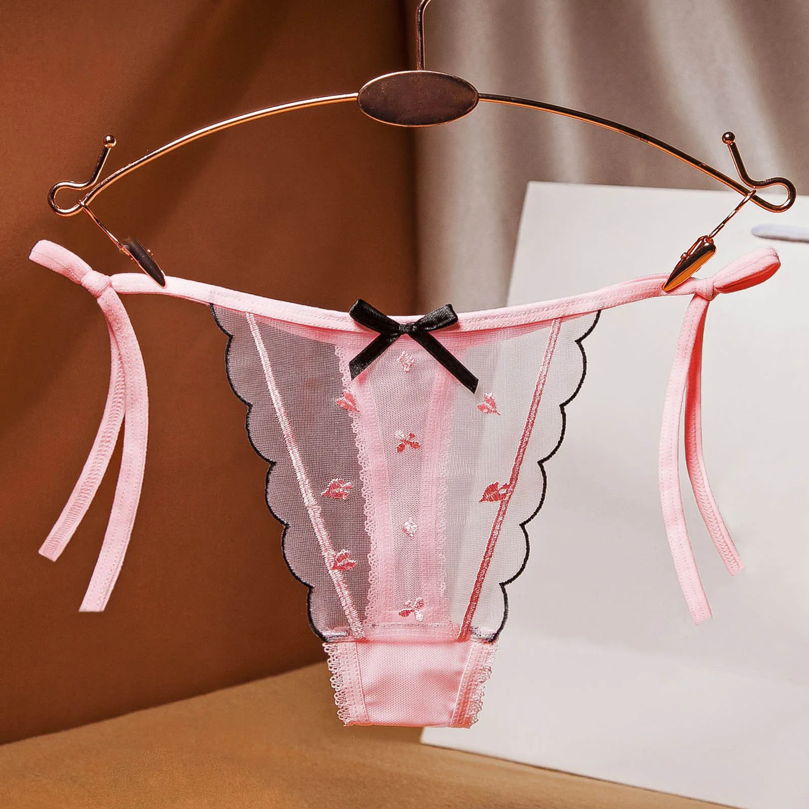 

Sexy Panties Women See Through Underwear Ladies Lace G-String Thongs Female Briefs Porno Sexy Lingerie Ladies Erotic Costumes