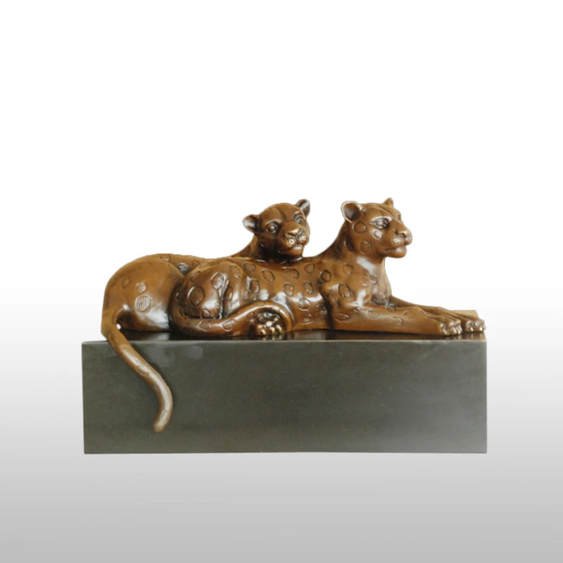 ATLIE Bronze Statue Leopard Lover Sculpture Lost Wax Method Bronze Figurine High-end business gifts home decoration