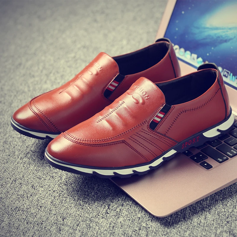 

Shoes 2020 Men's Loafers Lightweight Boat Shoes Leather Men's Shoes Fashion Mens Sports Shoes moccasin man White Sneakers Men