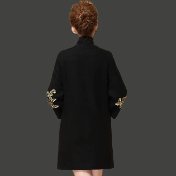 Шерстяное пальто для женщин среднего возраста осенняя и зимняя одежда с вышивкой