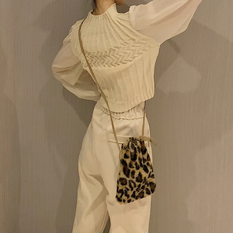 Свитер RealShe Женский шифоновый с высоким горлом и рукавом-фонариком весенний