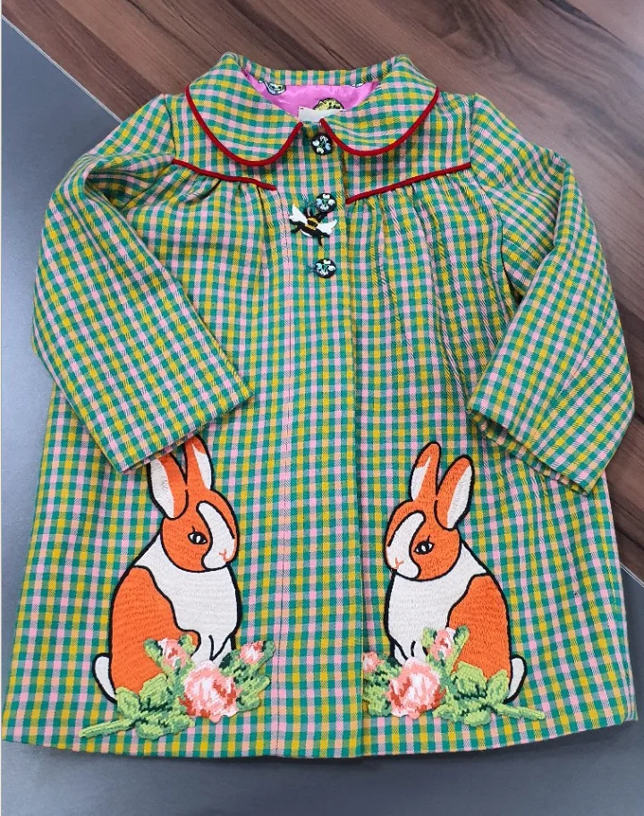 

2020 Girls coat embroidered rabbit pattern high quality plaid pattern toddler girls jacket