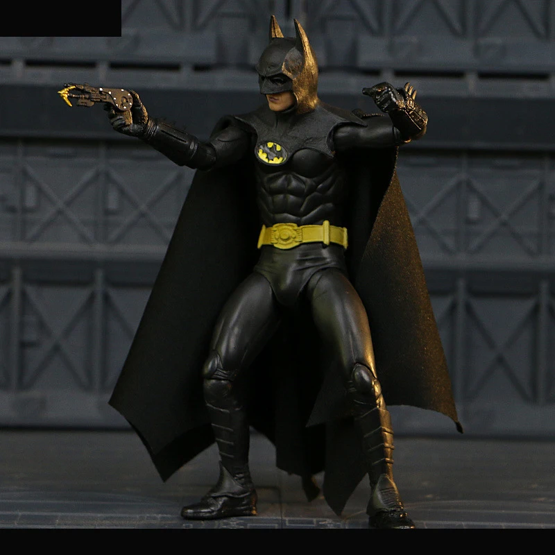 

NECA 1989 Bruce Wayne Action Figure 25th Anniversary Michael Keaton Model Toys