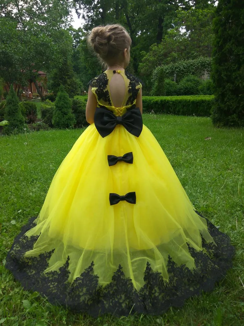 

Custom Flower girl Dress Applique Lace Floor-Length Pageant Gowns for Girl with Long Train Kid Size 1-14Y