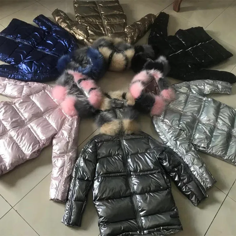 Модные Женские глянцевые пуховики средней длины серебристого цвета большой