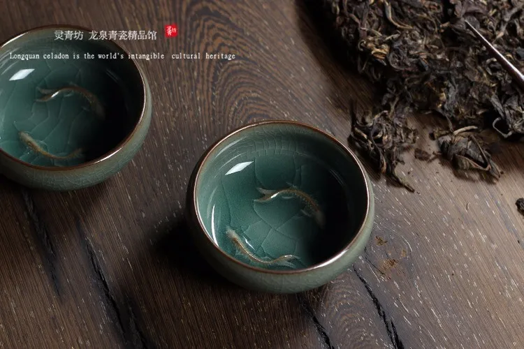 Китайский Longquan Celadon фарфоровая чайная чашка и блюдце чайная чаша с золотой рыбкой 60 мл Celadon Crackle чайная чашка