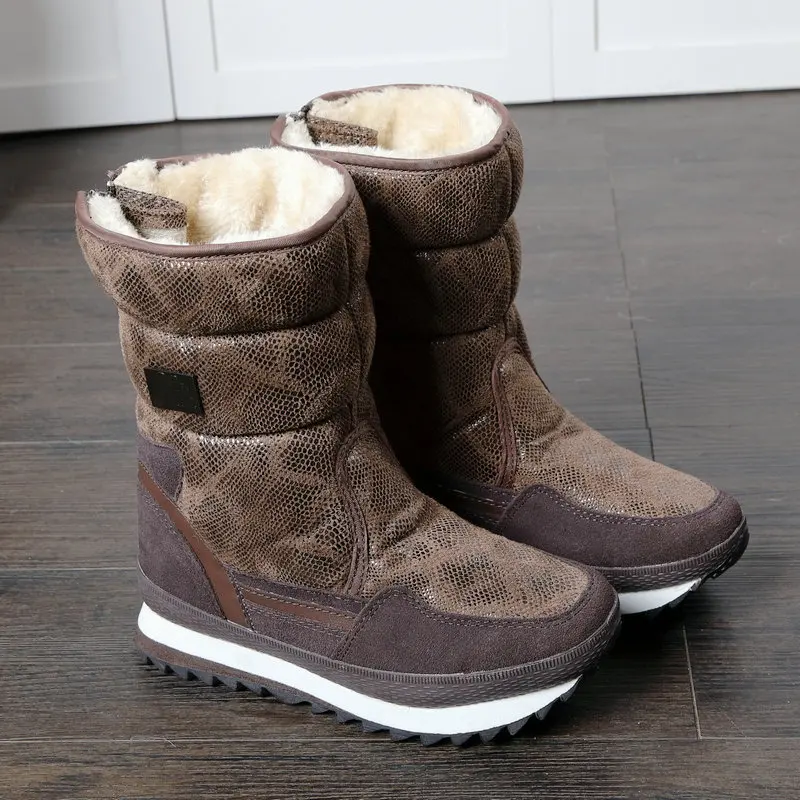 Женские ботинки на нескользящей подошве водонепроницаемые зимние платформе с