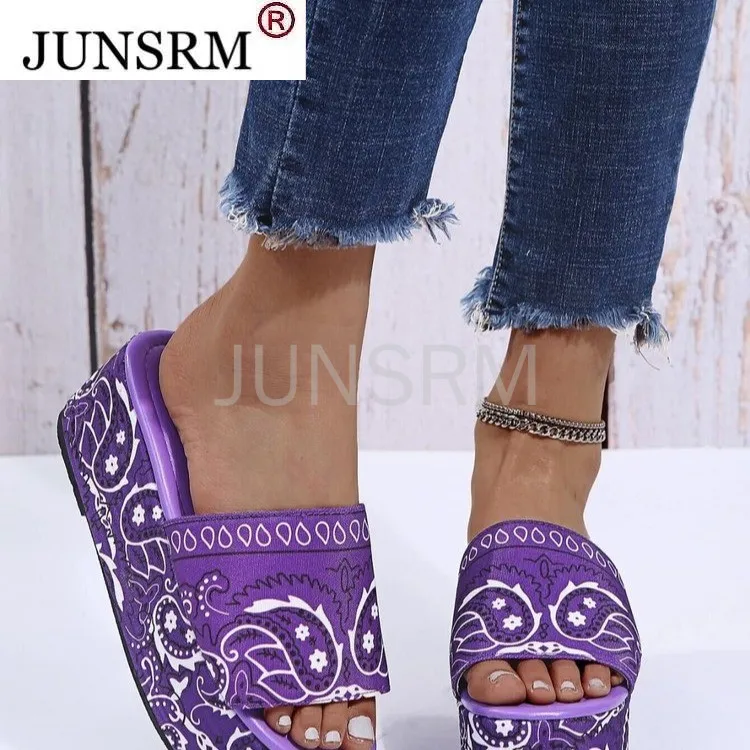 

Женские сандалии на высоком каблуке, универсальные повседневные шлепанцы на толстой подошве, уличные пляжные сандалии в стиле граффити, бо...