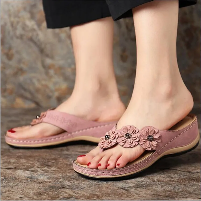 

2021 Fashion brand wonen sandals big size 35-42 flip-flops red sandals with rubber sole with web rubber strap women Slippers