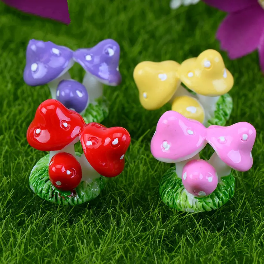 

Mini Mushroom Statue Decoration Resin Crafts Fairy Tale Garden Miniature Artificial Plant Decoration DIY Home Decoration