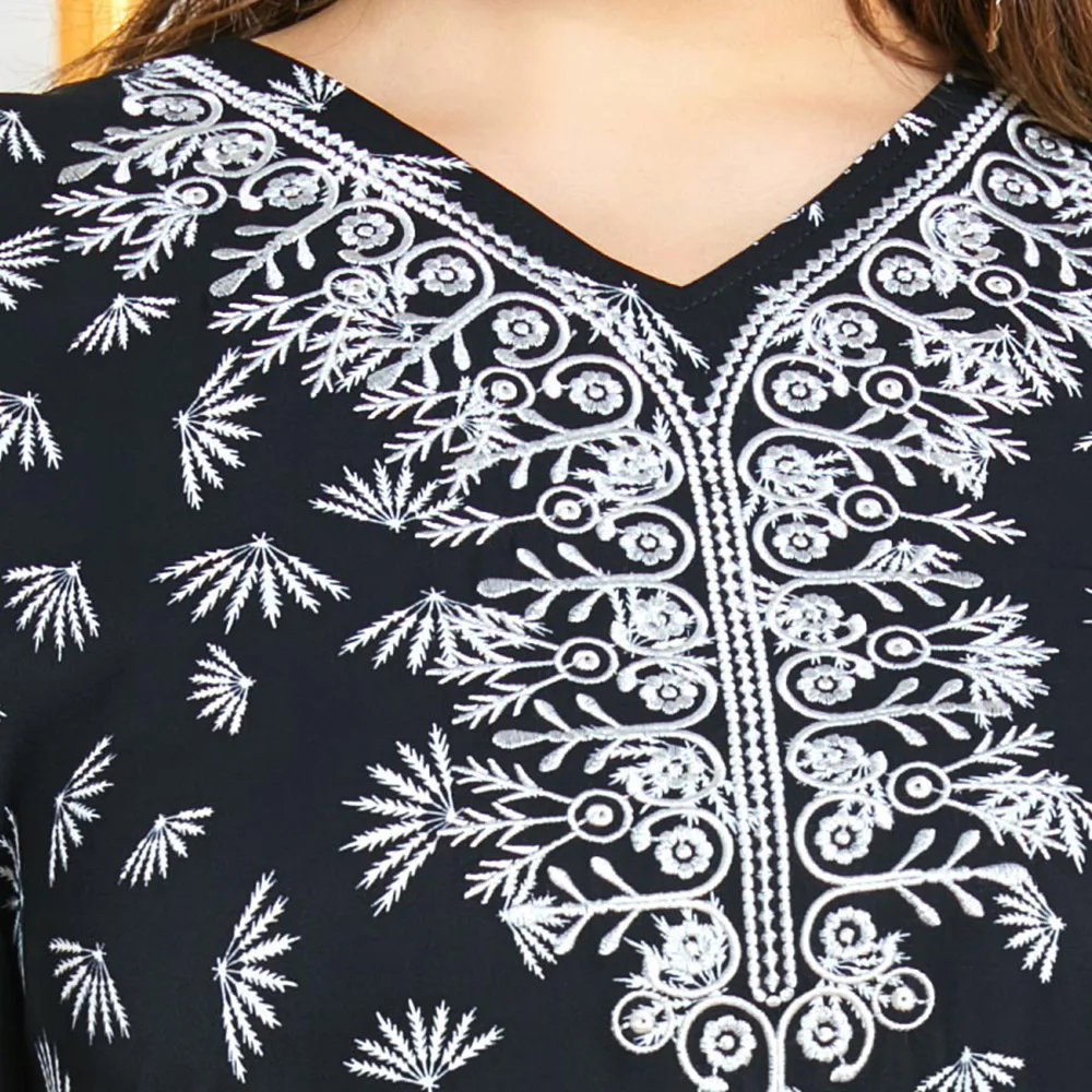 

Muslim Summer Dress Fashion Loose Casual Temperament 2021 New Black Oversize Indie Printing Embroidered V-neck Long Sleeve
