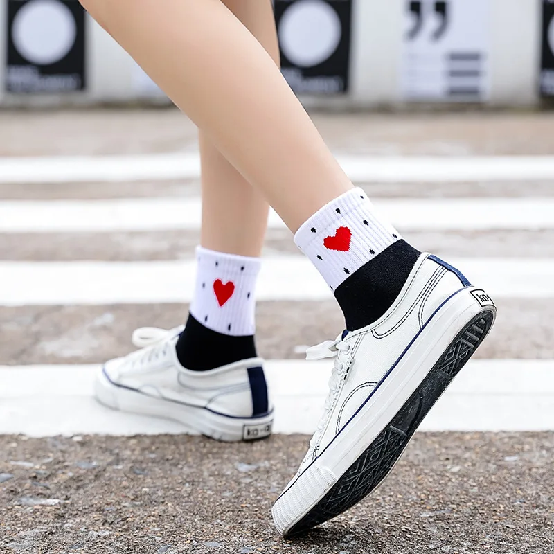 Женские носки с красным сердцем милые Простые хлопковые для колледжа новинка
