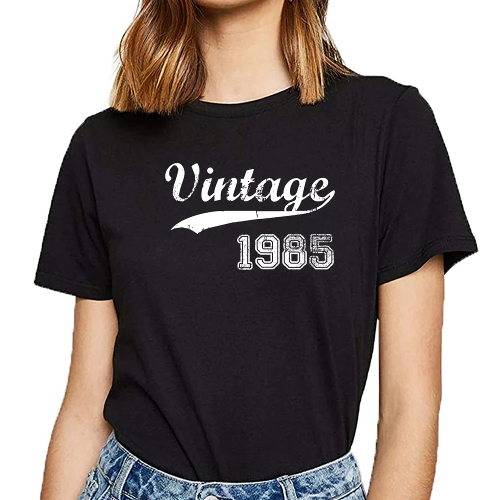 

Женская футболка из белого хлопка