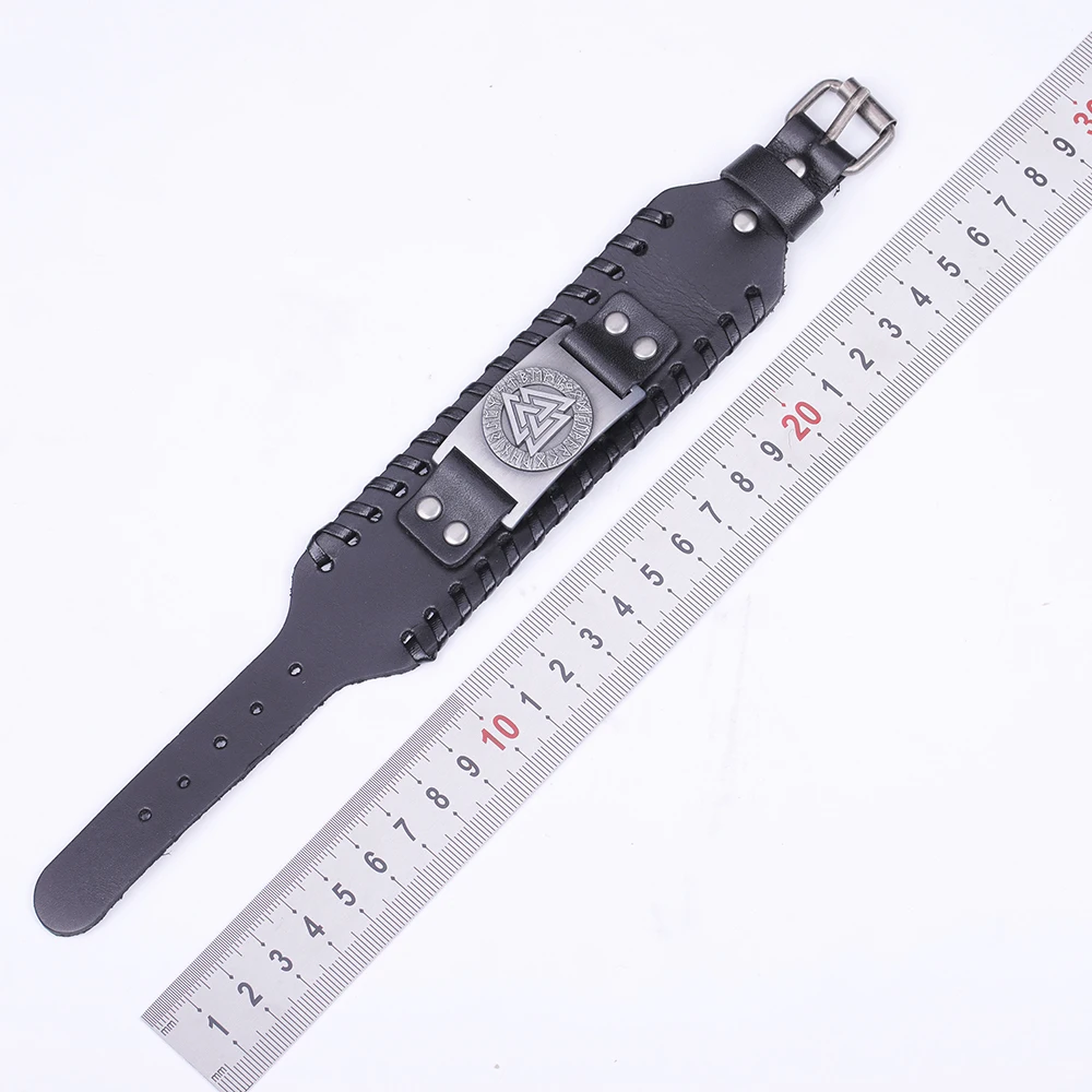 Металлический браслет-амулет с символом Одина | Украшения и аксессуары