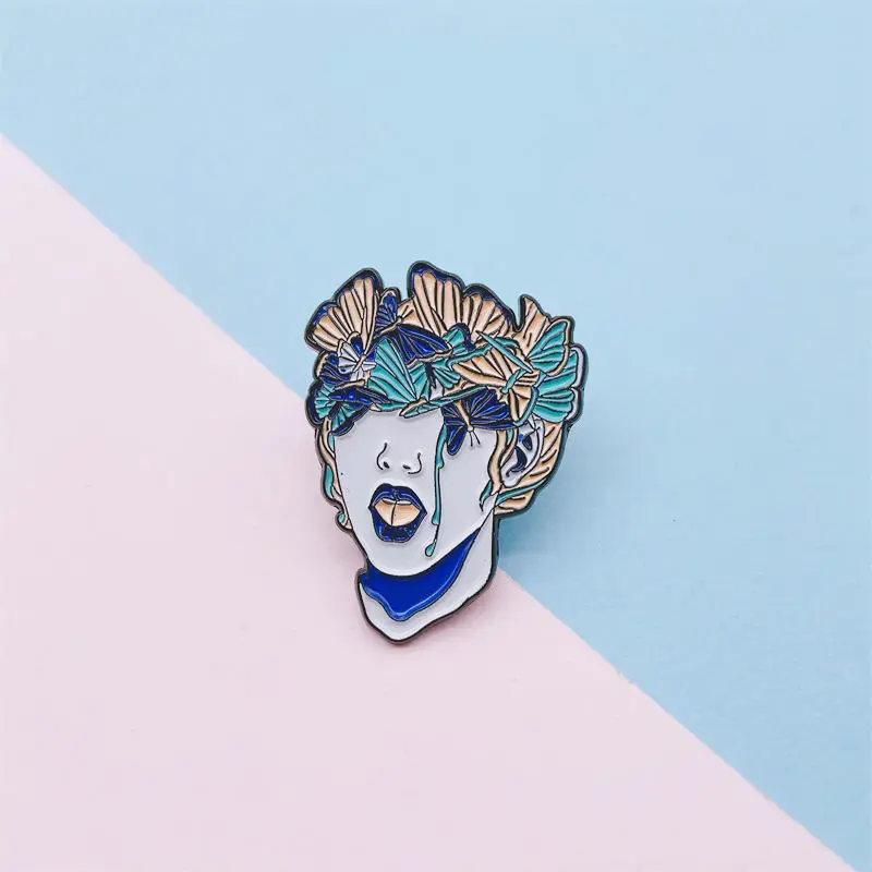 

XM-funny Creative Punk Witch Head Brooch Color Butterfly Badge Clothes Backpack Accessories Jewelry Gifts