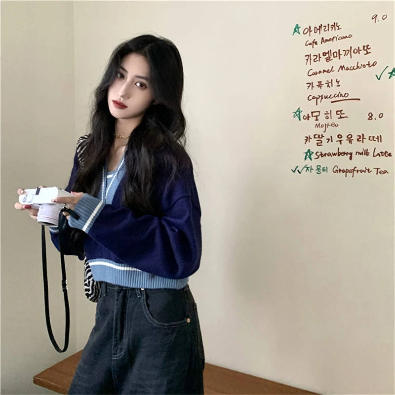 Женский трикотажный пуловер с V-образным вырезом и длинным рукавом | Женская