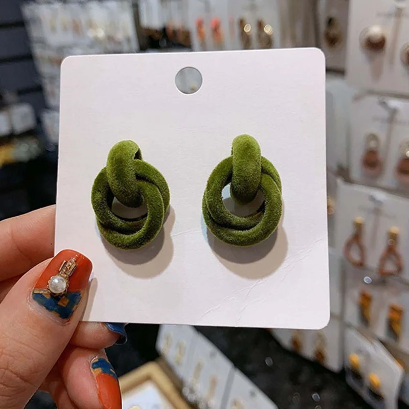 Модные новые осенние зимние темпераментные плюшевые бархатные круглые серьги