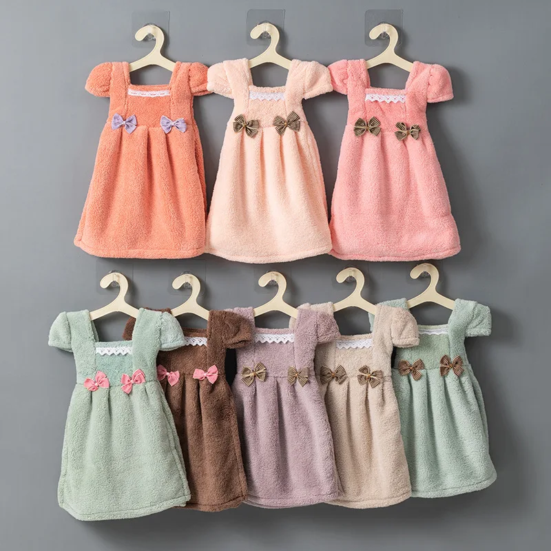 Три штуки оптом 25х40 см быстро сохнущих висячих ручных полотенец с "Кавайи" рисунком платья из кораллового флиса для детей в ванне.