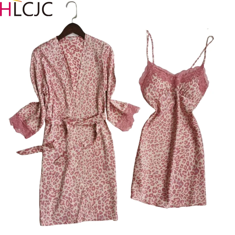 

2020 Sexy Women's Robe & Gown Sets Lace Bathrobe + Night Dress 2 Pieces Sleepwear Womens Sleep Set Faux Silk Robe Femme Lingerie