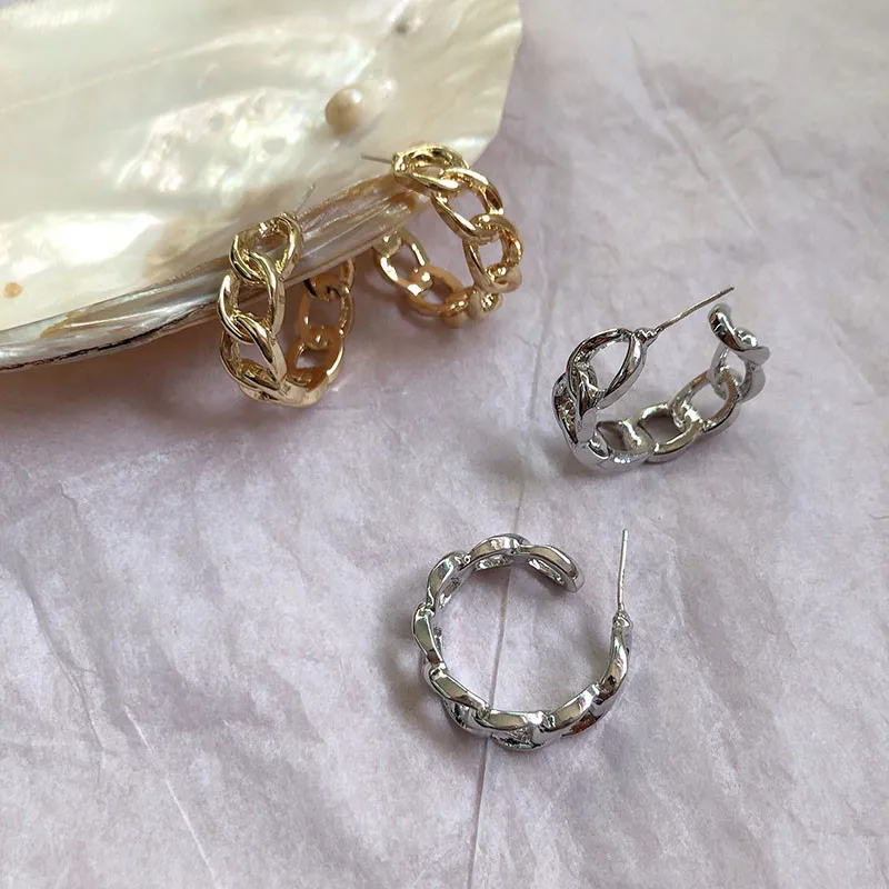 

Rongho Vintage Metal Link Chain Earrings for Women Gothic Jewelry Hollow Circle Earring Hyperbole Brincos Femme Bijoux 2019