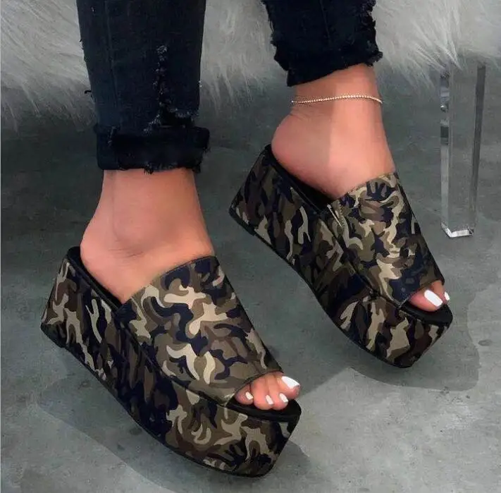 

Женские нескользящие пляжные шлепанцы на высоком каблуке, водонепроницаемые прочные сандалии на платформе, уличные пляжные шлепанцы, Нови...