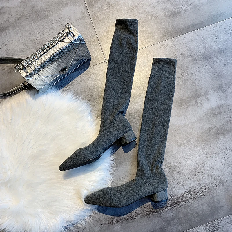 Grey Новые пикантные эластичные сапоги-чулки Женская обувь осенне-зимние сапоги выше колена сапоги до бедра с острым носком на высоком каблуке сапоги черного и серого цвета - Цвет: Grey