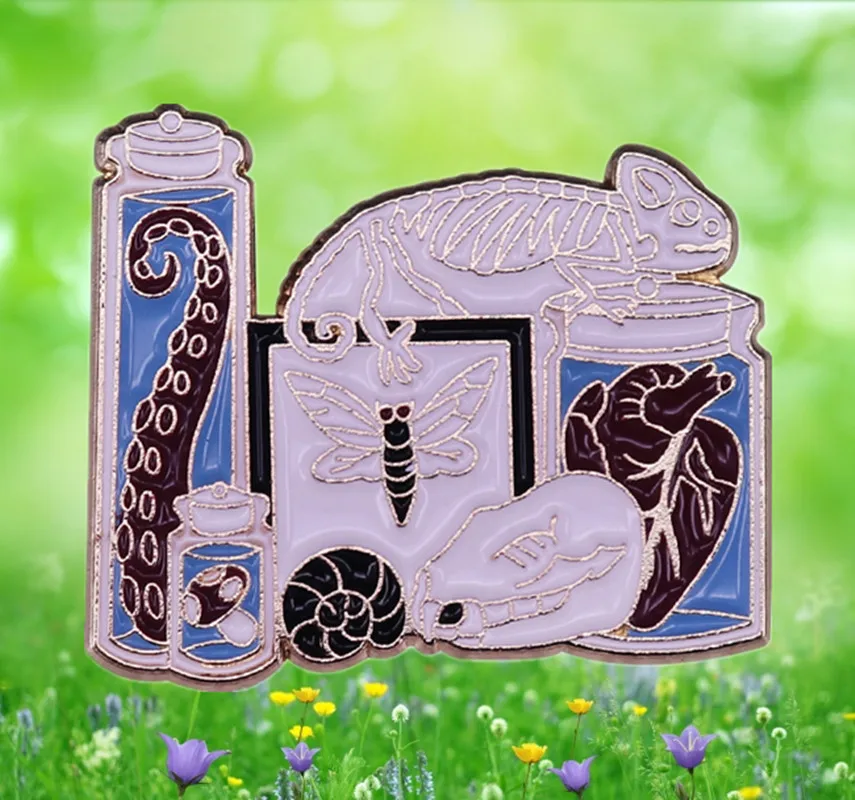 Эмалированная брошь в виде мокрого образца с изображением осьминога щупальца