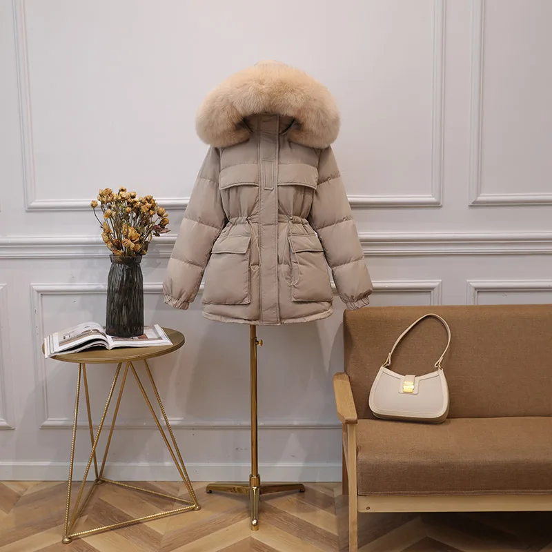 Куртка женская короткая на утином пуху с воротником из натурального меха |