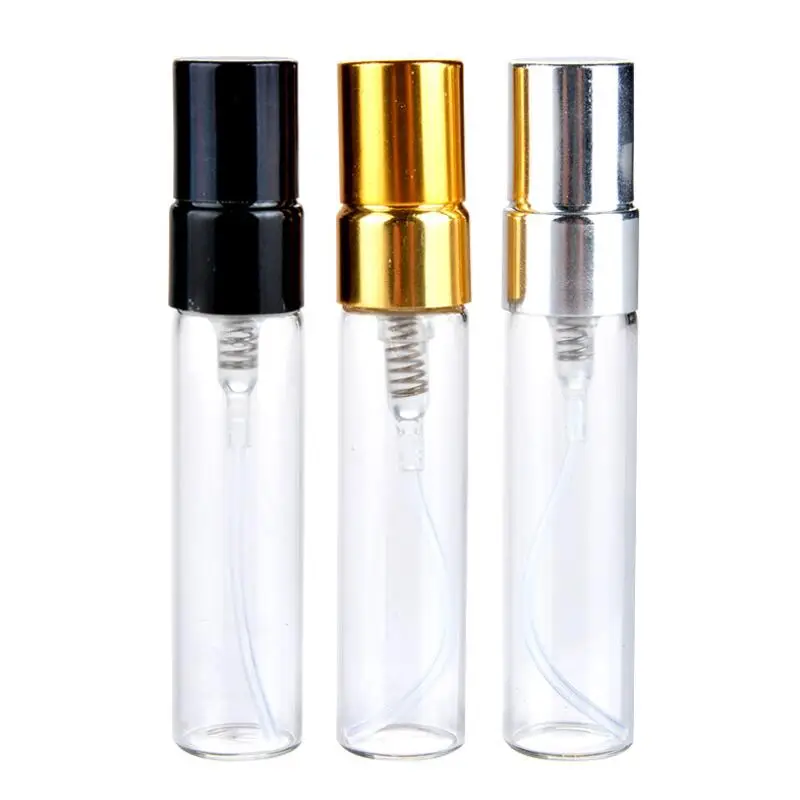 Пустой стеклянный флакон для духов с распылителем и картонными коробками по