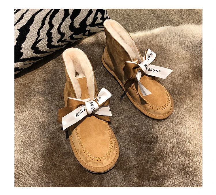 Зимние сапоги без каблуков; женская обувь с круглым носком из плюша; Zapatos De Mujer; Водонепроницаемая Толстая теплая шерстяная обувь; зимние короткие сапоги с бантом и помпонами;
