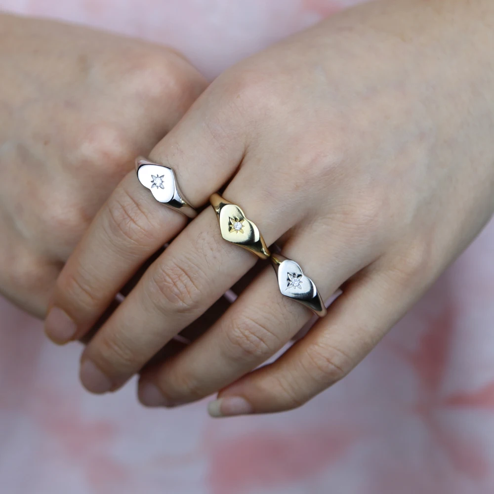 Кольцо-печатка женское из серебра 925 пробы в форме сердца | Украшения и аксессуары