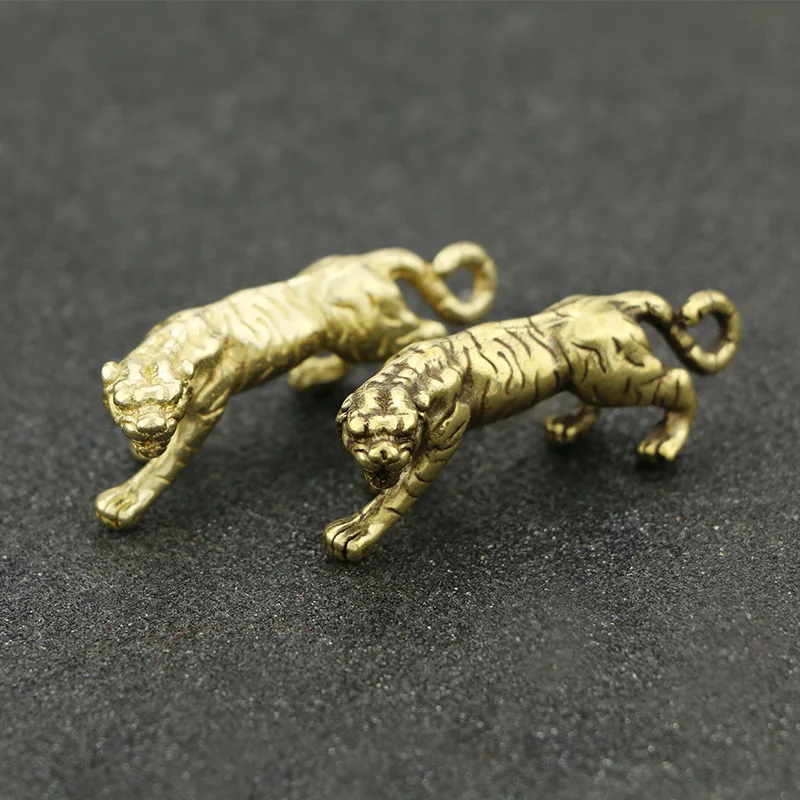 

Vintage Solid Brass Tiger Statue Ornament 2022 Chinese Zodiac Figurines Pure Copper Animal Model Miniatures Home Decorations