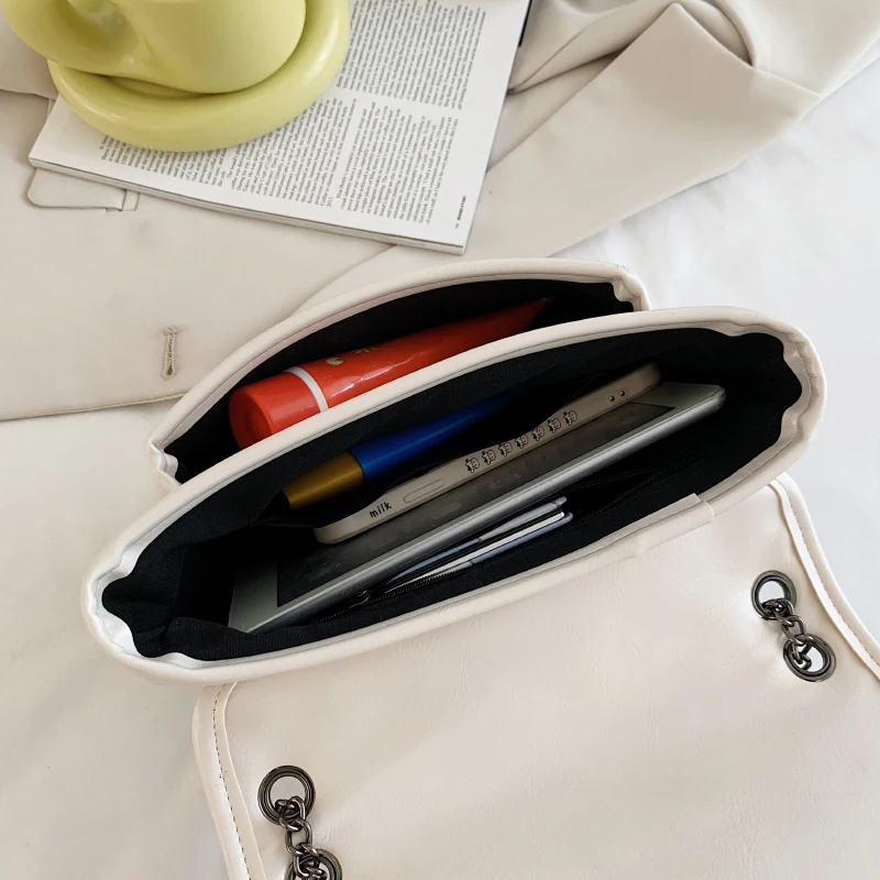 

Simple Chain Shoulder Bags for Women Luxury Soft Leather Messenger Bag Ladys Cute Little Bear Crossbody Bag Small White Handbags