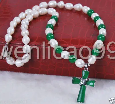 

Rice White Akoya freshwater Cultured Pearl/Green Jade Cross pendant necklace