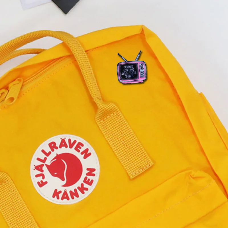 SSDGM брошь MFM Ретро ТВ значок отличный подарок для любителей истинных преступников