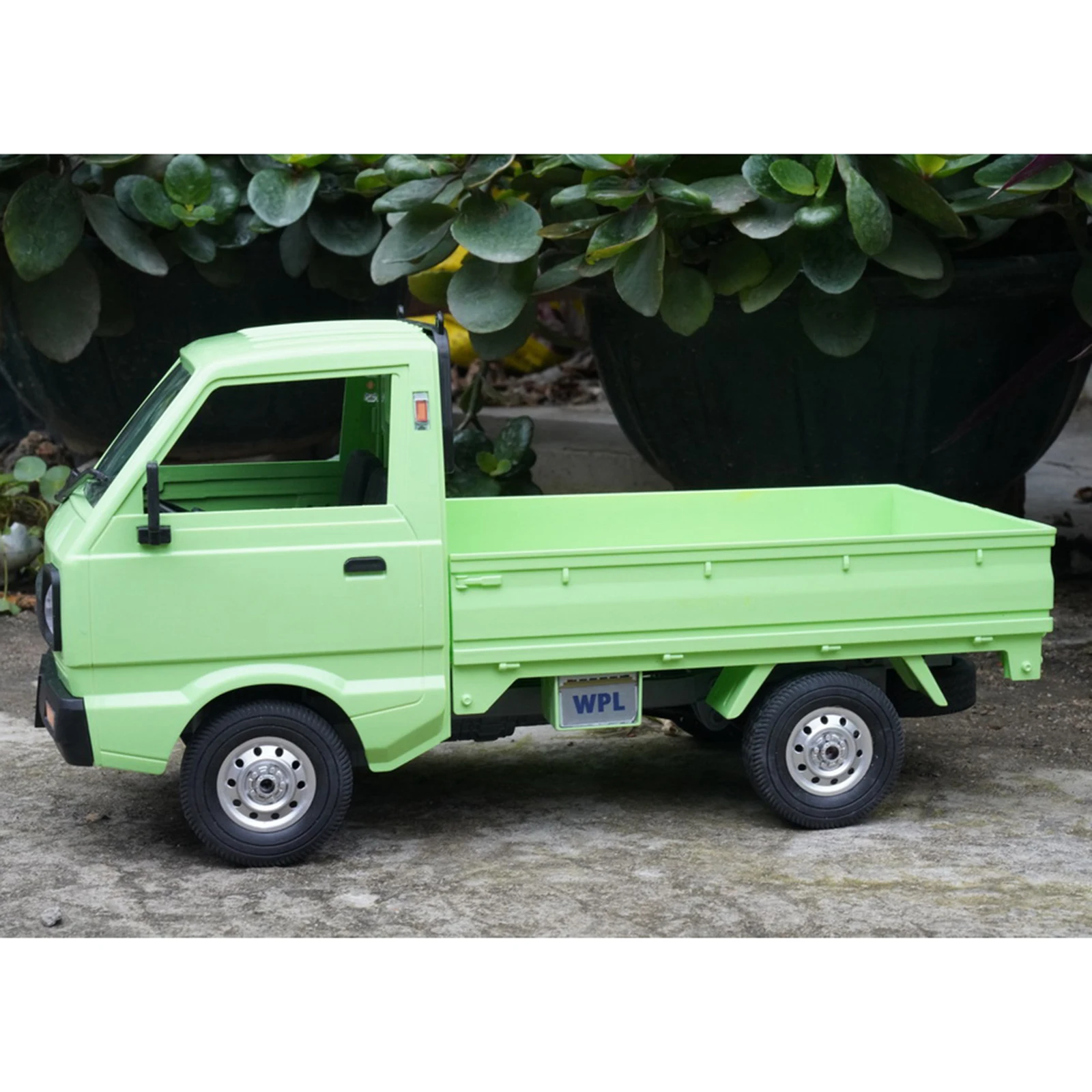 

4WD RC Truck Toys 1:10 Simulation Truck Climbing LED Light