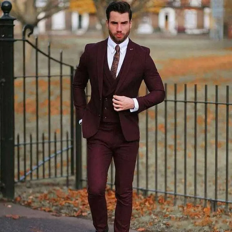 

Casual Burgundy Suits for Wedding Groom Tuxedo Prom Party Best Man Outfits Groomsmen Attires 3Piece Man Ternos Slim Fit Trajes