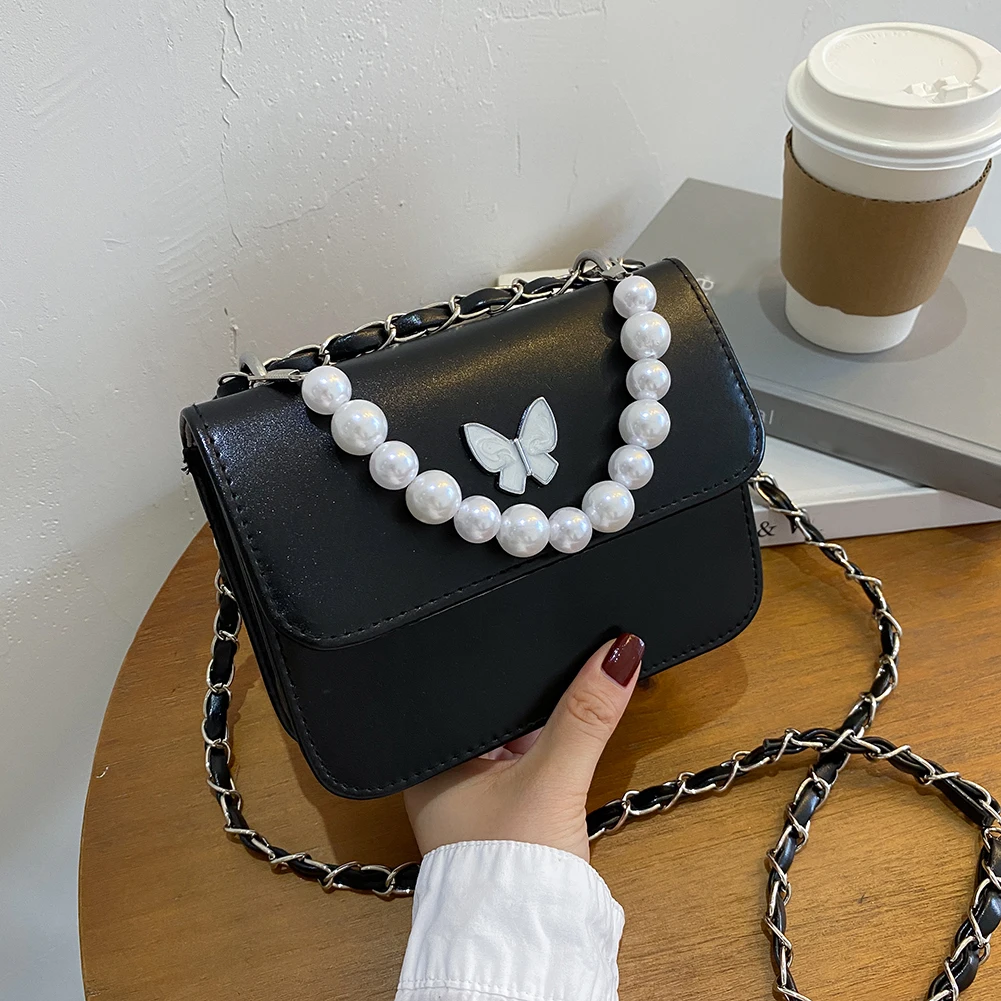 

Сумка на цепочке для девушек с бабочкой, винтажная черная сумка на плечо для женщин, сумки через плечо из лакированной кожи со стразами и жем...