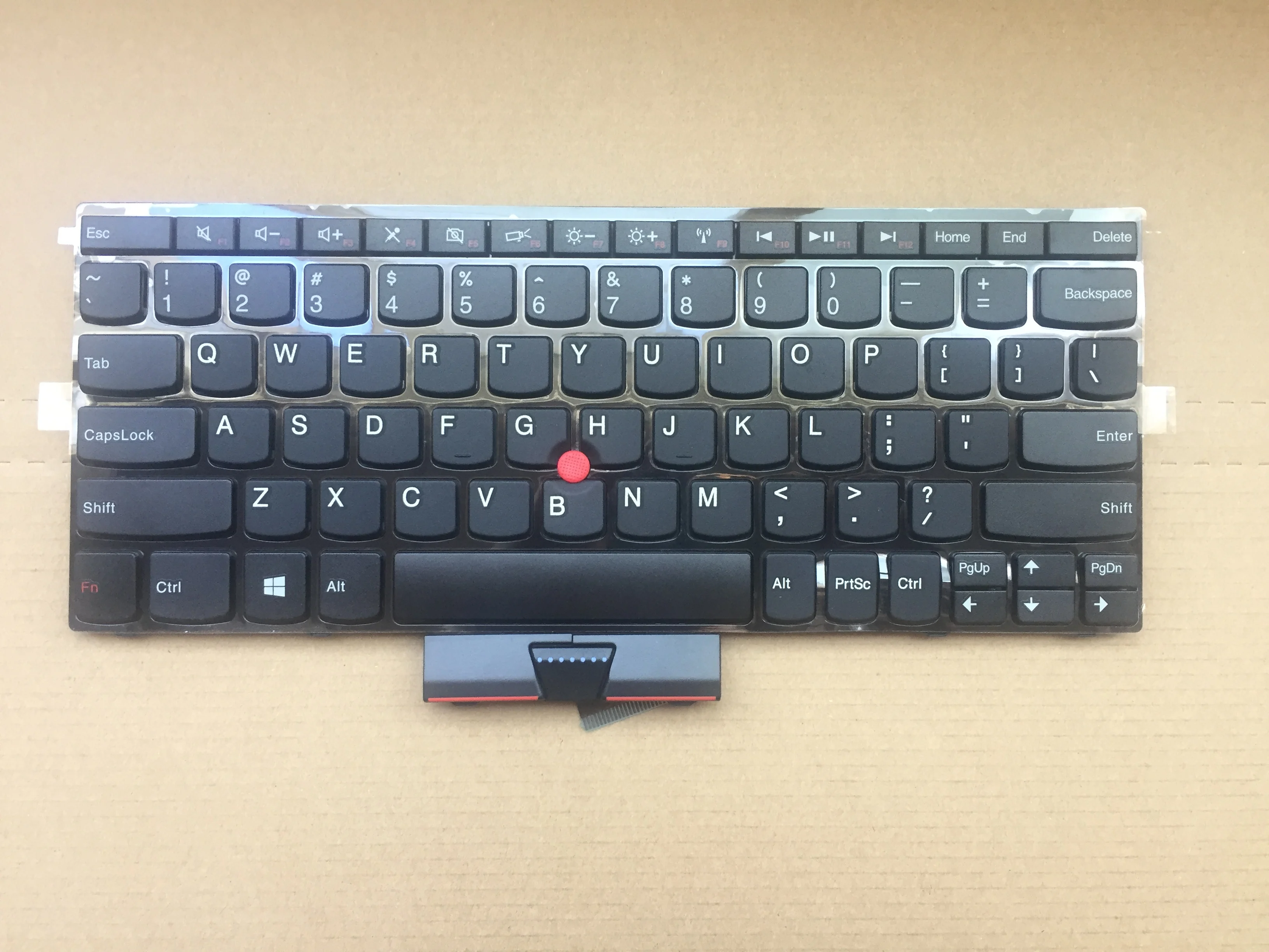 

New for Lenovo deaPad Edge E120 E125 E220s / X121E X130E US Keyboard
