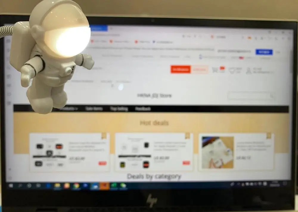 Светодиодный ночник астронавт для домашнего шлема работы в подарок ребенку 2020 |
