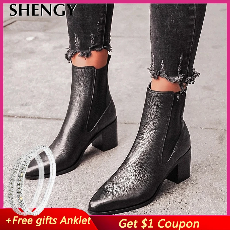 Кожаные ботинки на плоской подошве в британском стиле Черные с острым носком