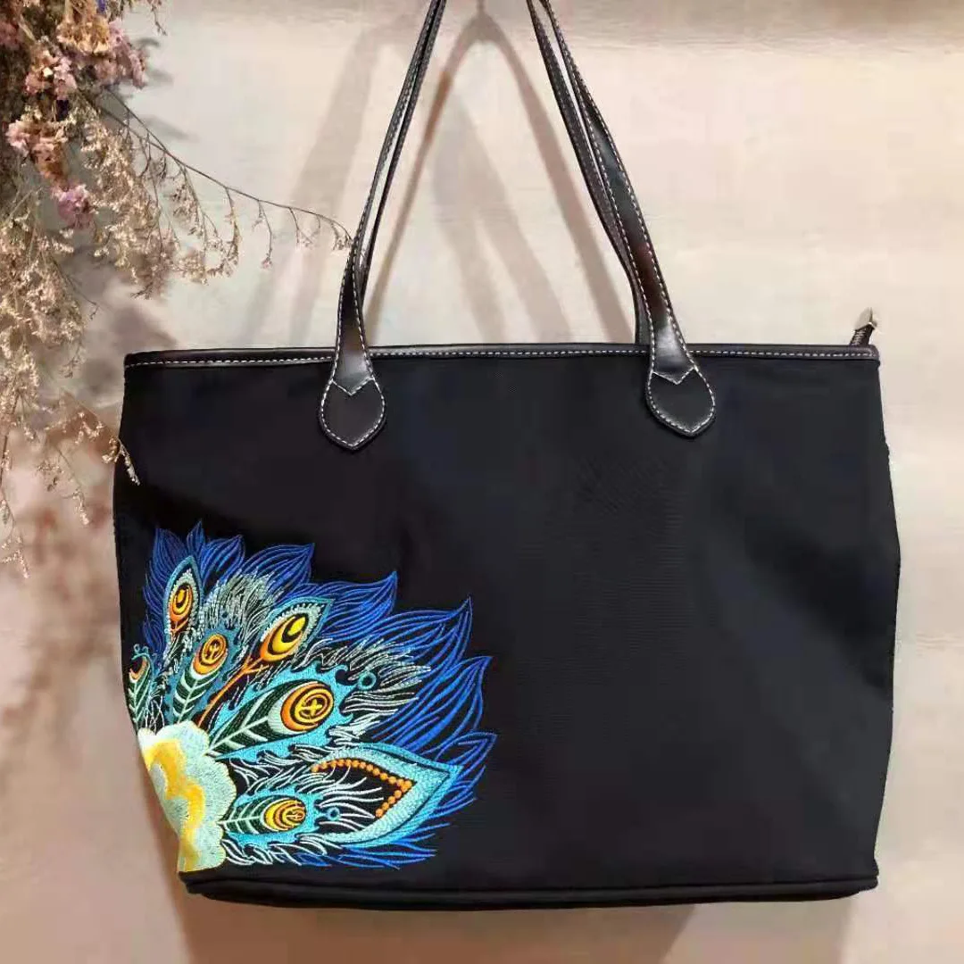 

Oxford cloth one-shoulder bag lady bag embroidered peacock handbag