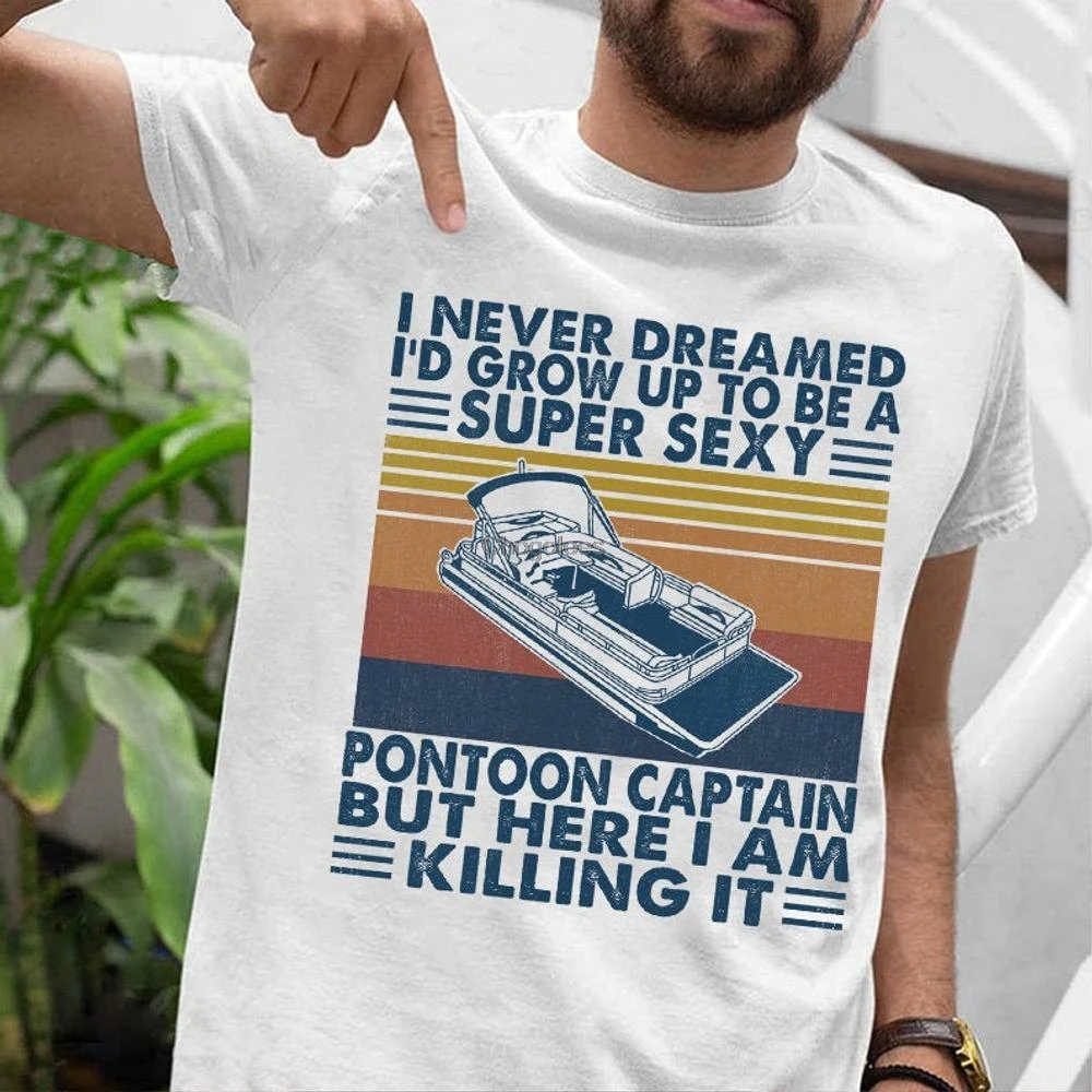 Я никогда не мечтал что вырастусь супер сексуальным капитаном Понтона но здесь я