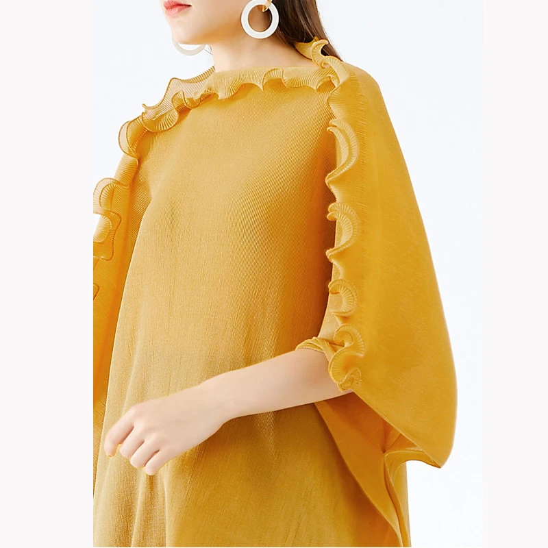 

2020Spring and autumn new women's one-word neck top Miyak fold Fashion large size wood ear side sleeve solid color casual T-shir