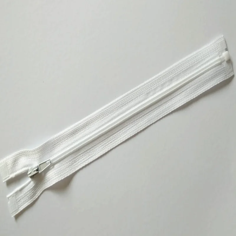 

20 cm 10pcs black and white 3# opening nylon plastic opening, used for clothes and hat zippers