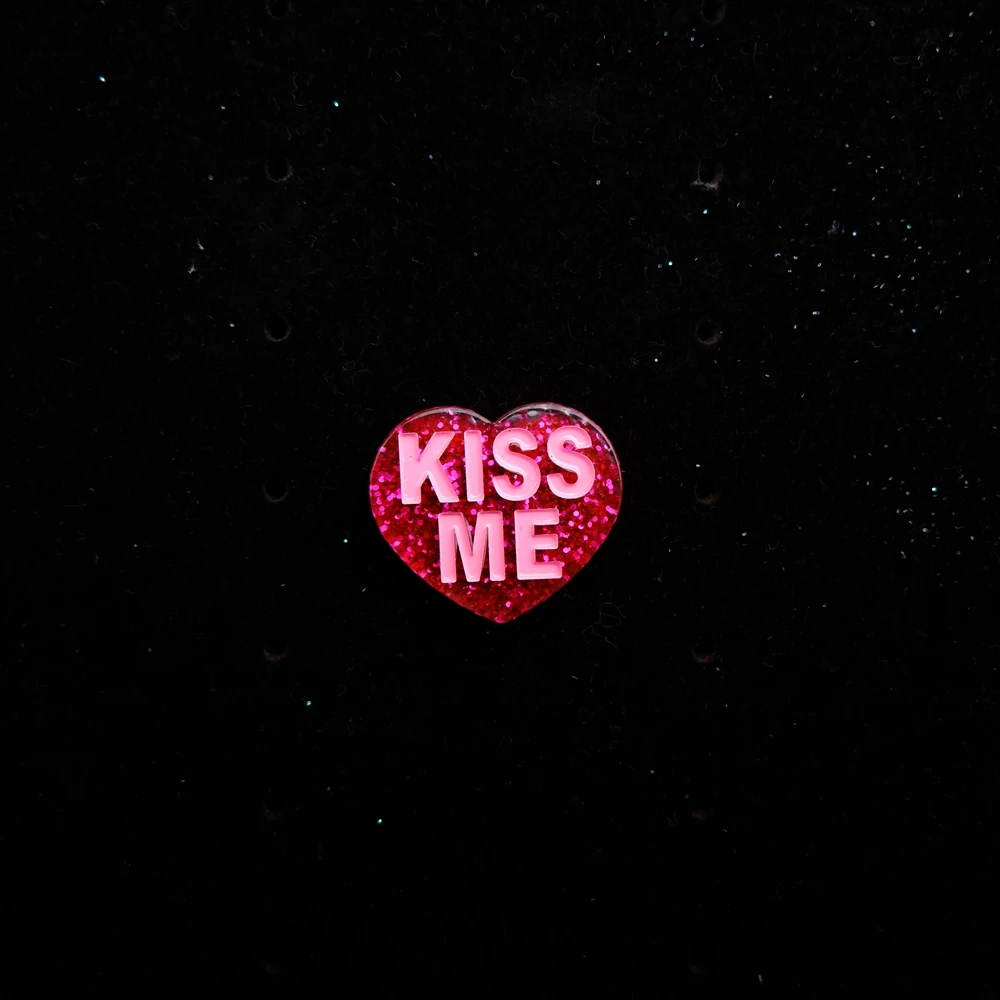 10 шт смолы Kiss Me сердце ремесла плоская спина Кабошон Скрап заказ украшения